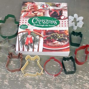 Gooseberry patch 600 recipes, crafts, and gift ideas plus 9 cookie cutters.